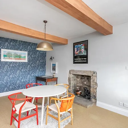 Micklewood By Birch * Broughton (North Yorkshire)